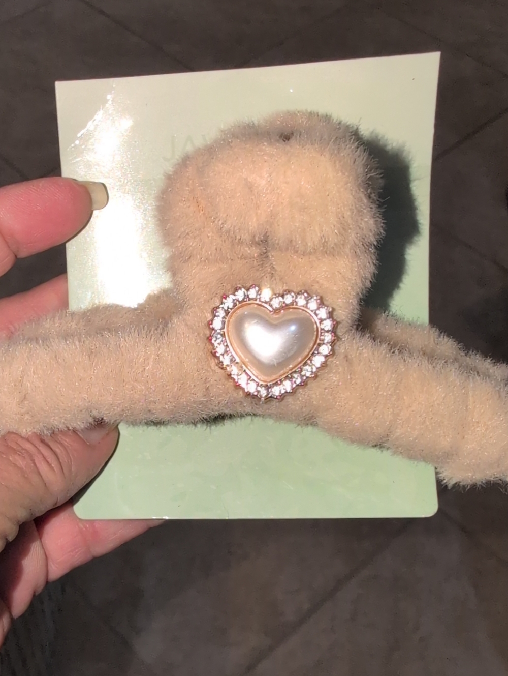 Beige Fuzzy Heart Pearl Hair Clip